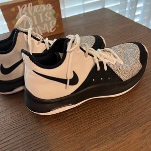 Women’s Volleyball Shoes